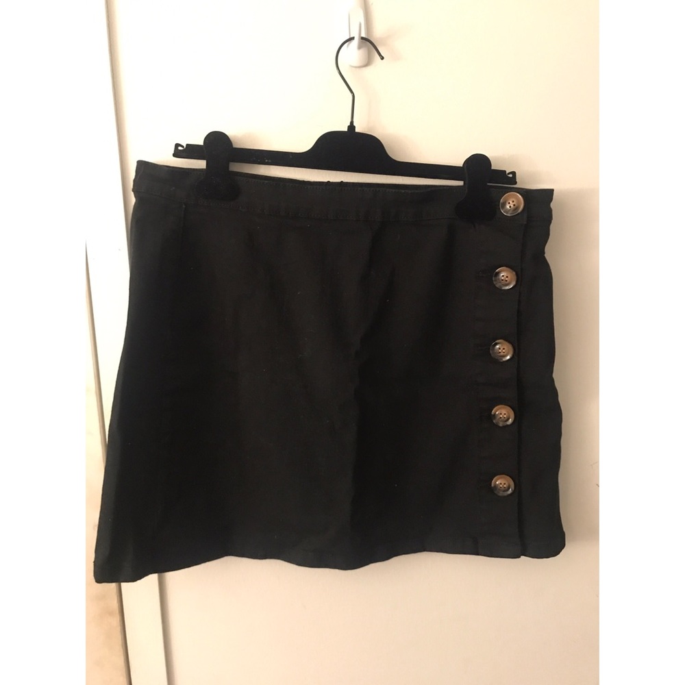 BRAND NEW NEVER WORN!!!